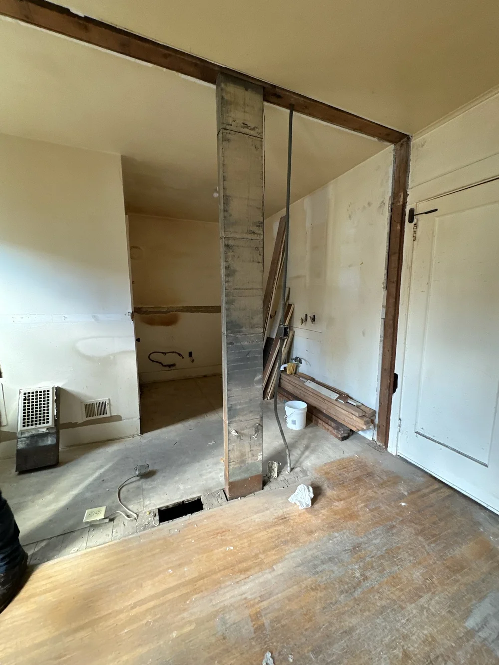 N. WINTON AirBnB Before