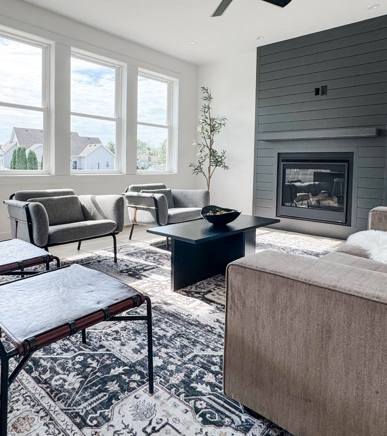 Staging Vacant Homes Interior Designer