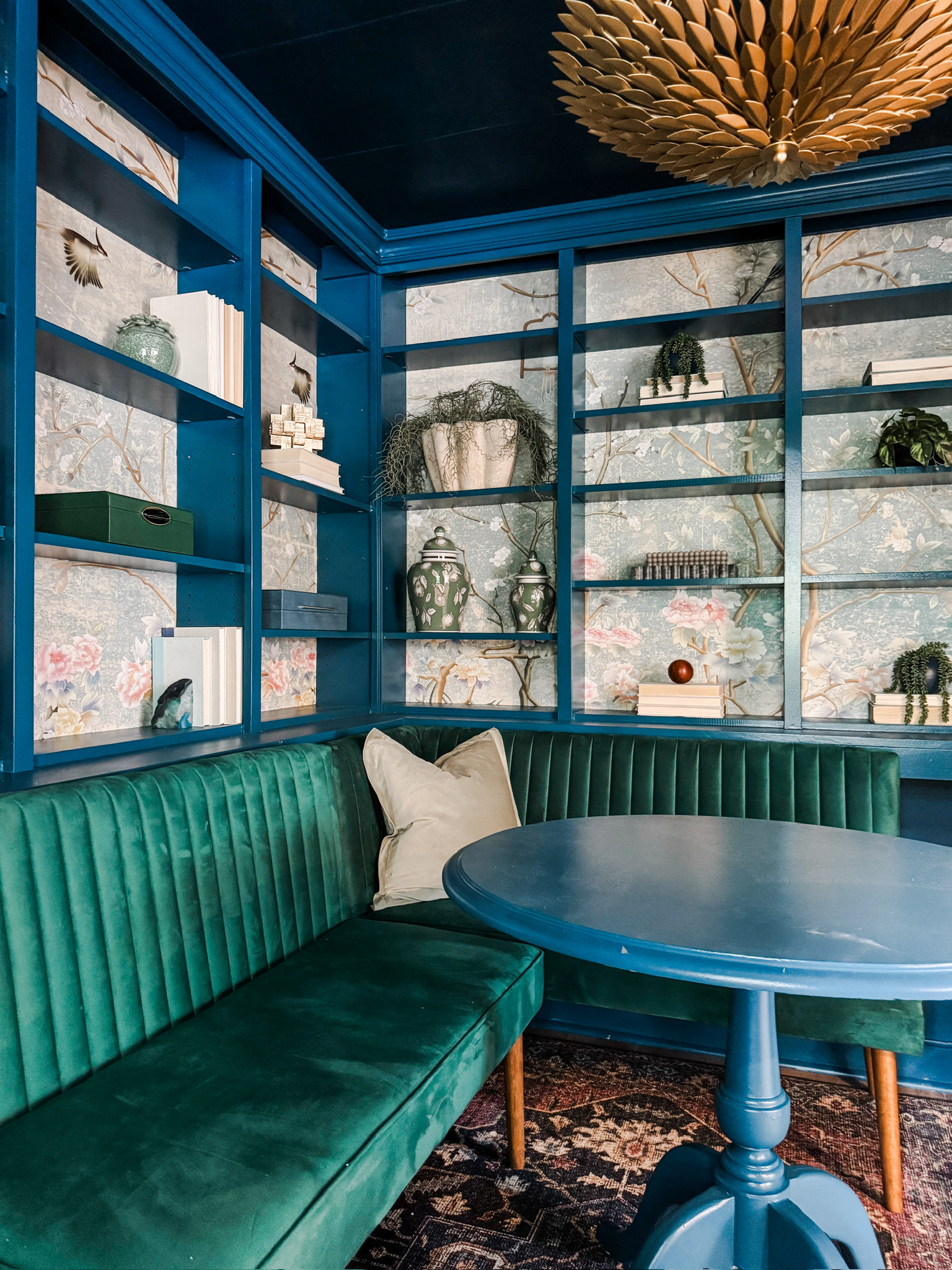 Airbnb Lake View Park II Interior Designer