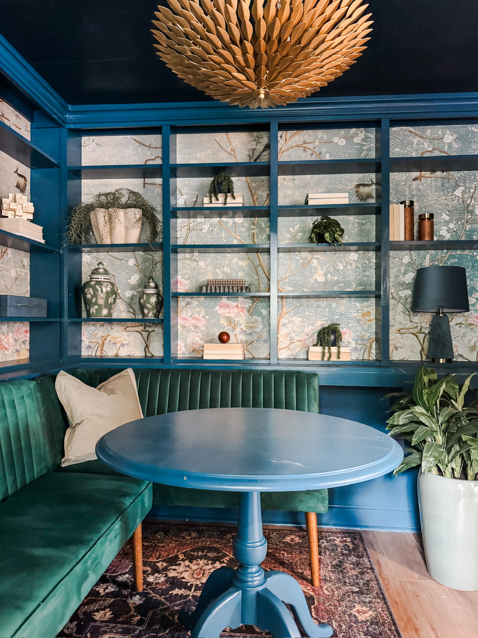 Airbnb Lake View Park II Interior Designer