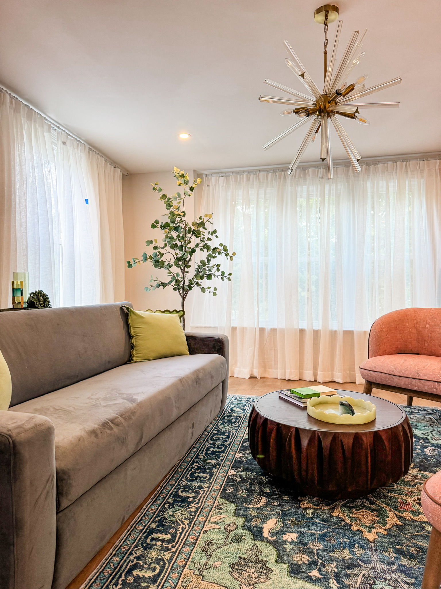 Airbnb Lake View Park II Interior Designer