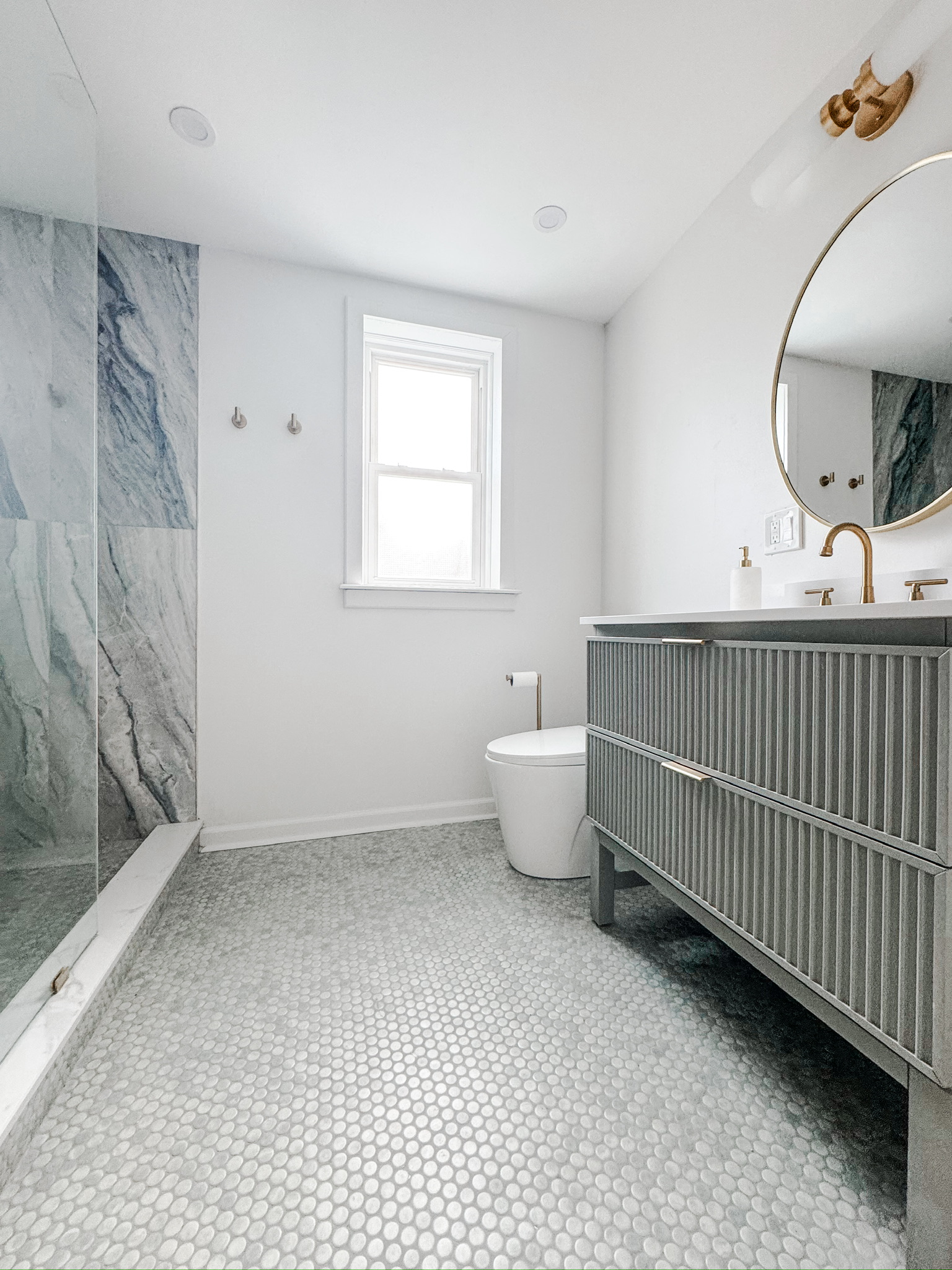 Airbnb Lake View Park II Interior Designer